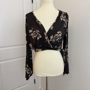 Free People Women's Fiona Floral Boho Black Wrap Blouse Size XS Bell Sleeve